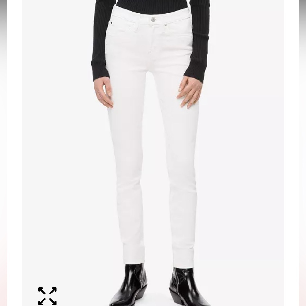 NWOT Calvin Klein, white skinny jeans